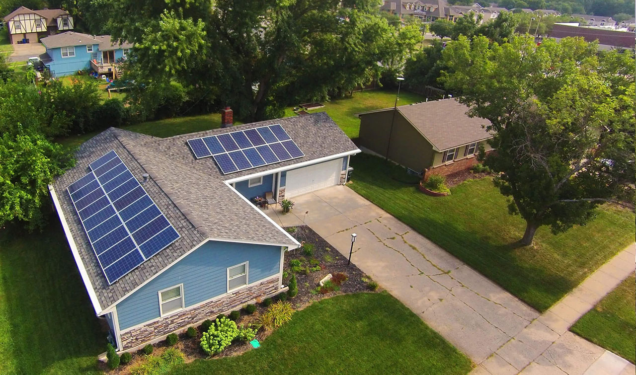 Автономне живлення для дому у 2026 році: як зібрати систему, що працює щодня